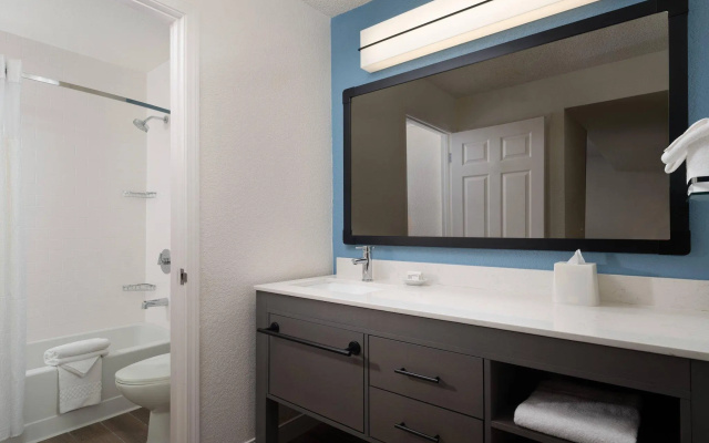 1 Bedroom Duplex Suite