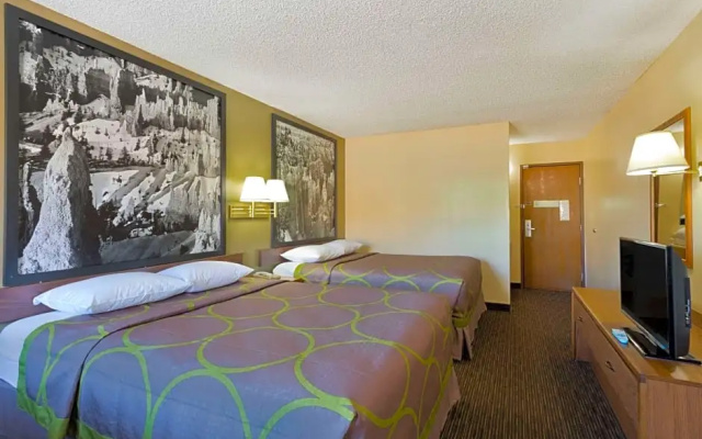 1 Bedroom Quadruple Suite
