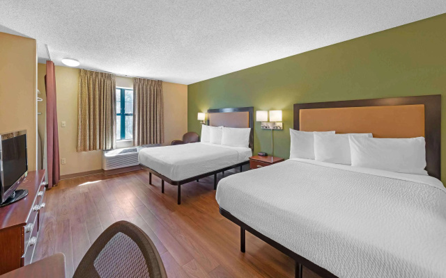 1 Bedroom Quadruple Suite