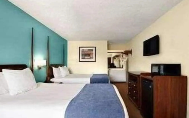 1 Bedroom Quadruple Suite