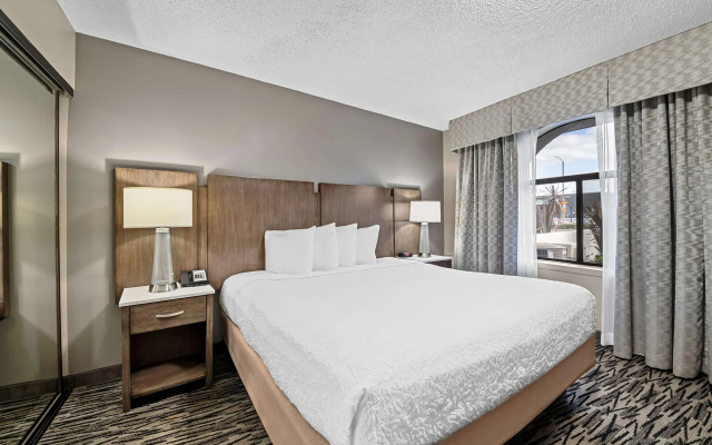 2 Bedrooms Double Suite