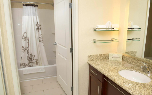 2 Bedrooms Suite