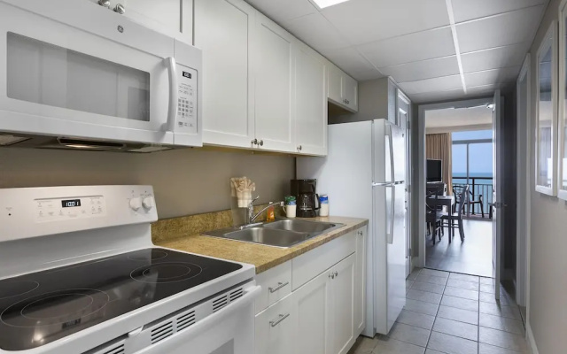Suite with balcony and with view