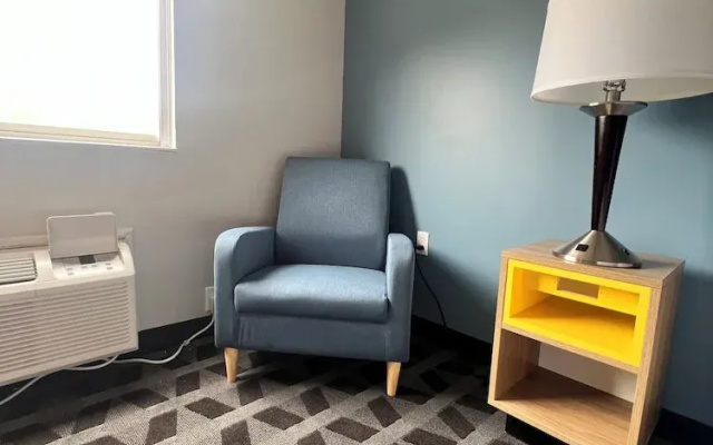 Economy room