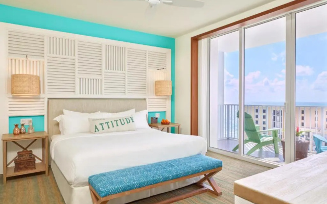 Standard room with partial ocean view