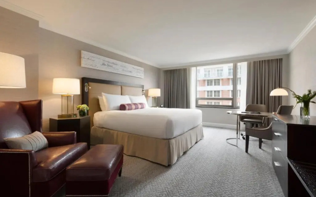 1 Bedroom Ambassador Double Suite
