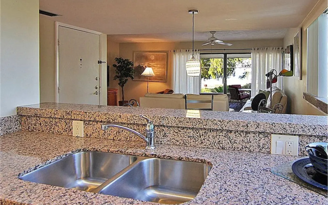 2 Bedrooms Standard room with balcony and beachfront