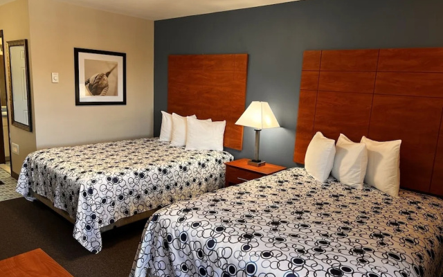 Economy Quadruple room with balcony