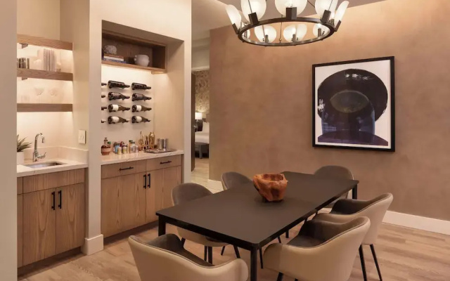 Presidential Suite