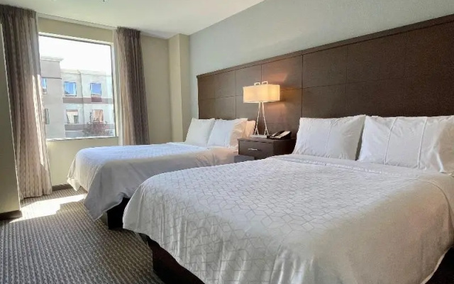 1 Bedroom Quadruple Suite
