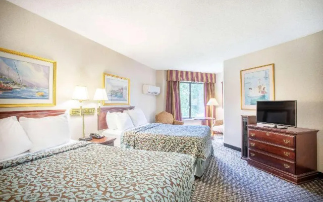 Quadruple Suite