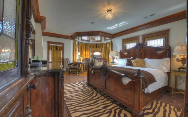 Deluxe Double Suite with balcony