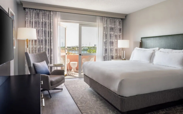1 Bedroom Superior Suite with bay view