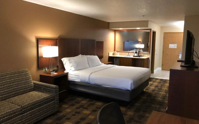 1 Bedroom Suite