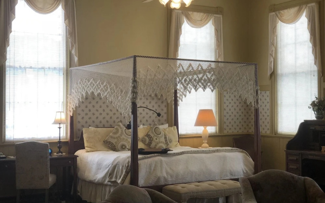 Suite with balcony