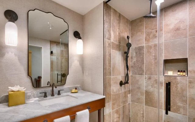 Standard Double room with balcony and with city view