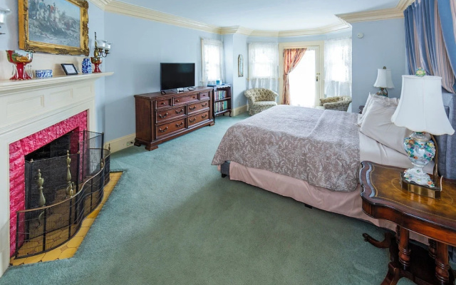 Standard room with balcony