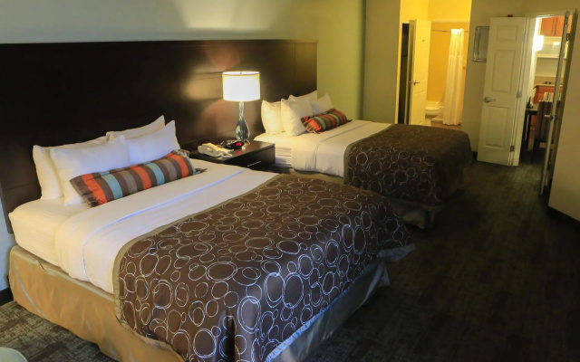 1 Bedroom Quadruple Suite