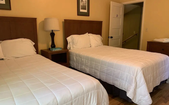4 Bedrooms Cottage