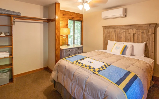 Standard Quadruple room with mountain view