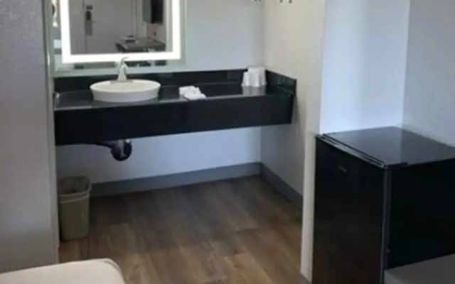 Standard Suite