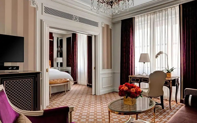 1 Bedroom Astor Double Suite with Butler Service