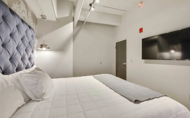 1 Bedroom Suite