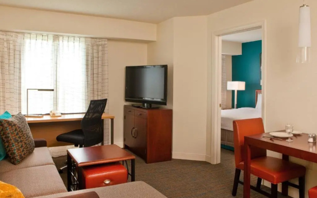 1 Bedroom Suite