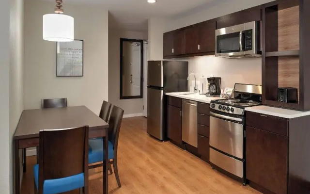 Quadruple Suite