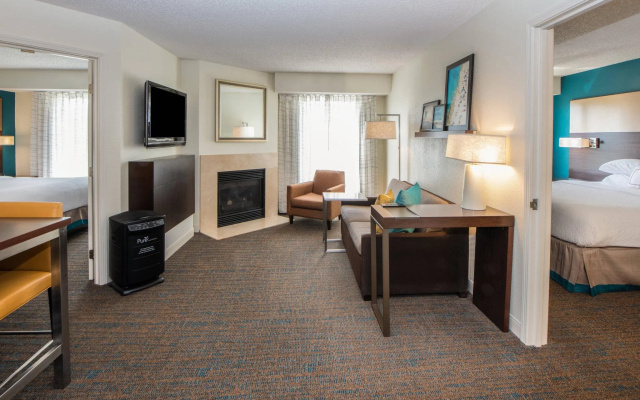 2 Bedrooms Suite