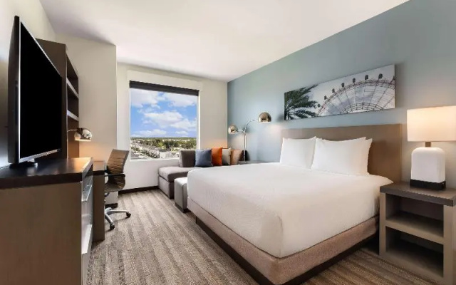 Standard Suite