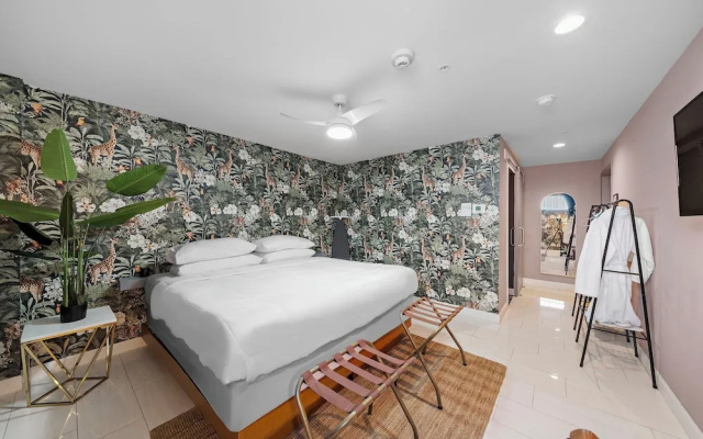 Premium room