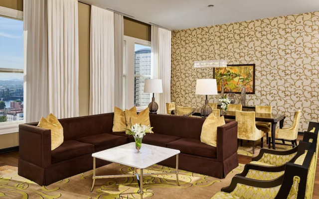 Executive Double Suite with city view