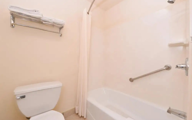 Quadruple Suite