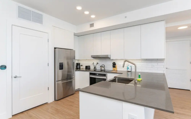 2 Bedrooms Luxury Apartment