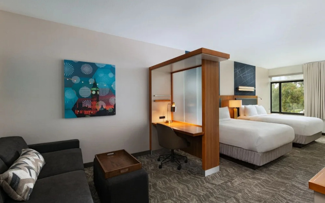 1 Bedroom Suite