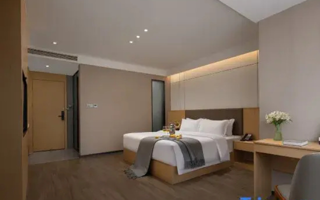 Premier room