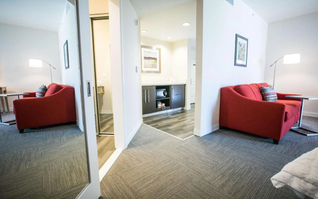 Double Suite