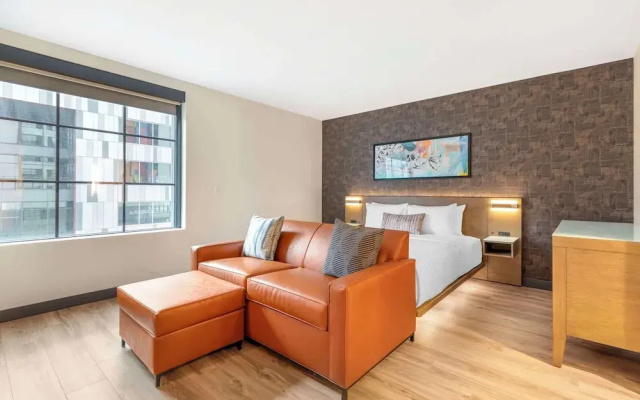 Double Suite