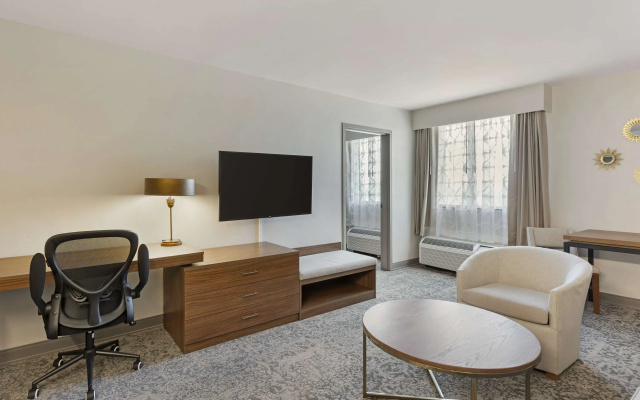 Double Suite