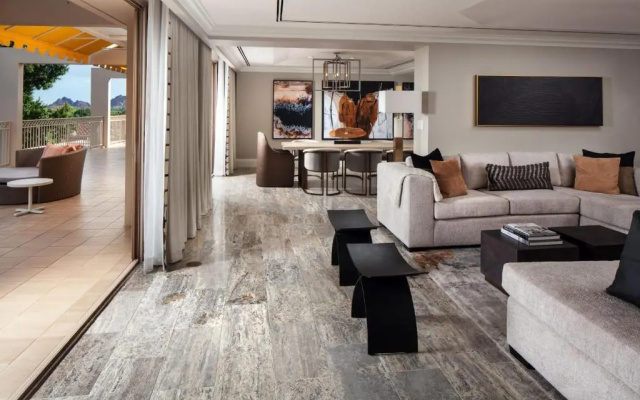 2 Bedrooms Presidential Suite with view