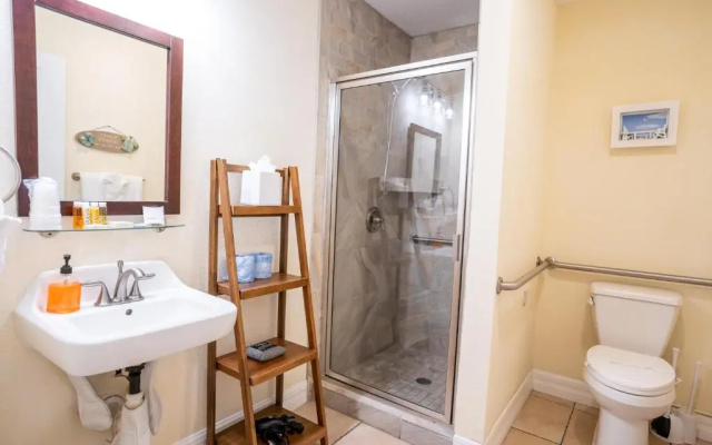 1 Bedroom Suite