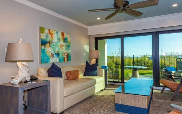 1 Bedroom Double Suite oceanfront