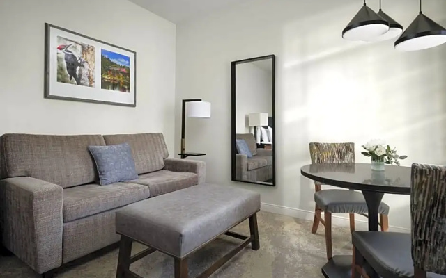 2 Bedrooms Quadruple Villa with balcony