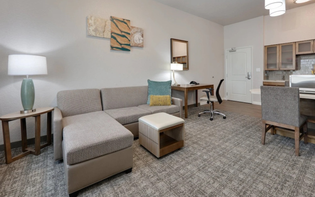 1 Bedroom Suite