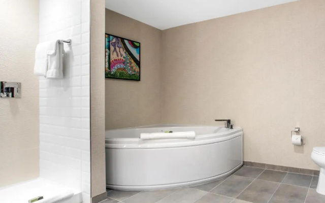 2 Bedrooms Double Suite