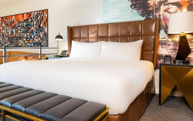 Deluxe Double Suite