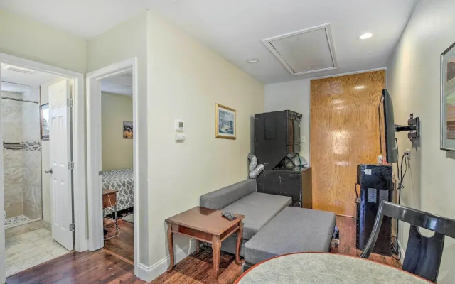 2 Bedrooms Cottage