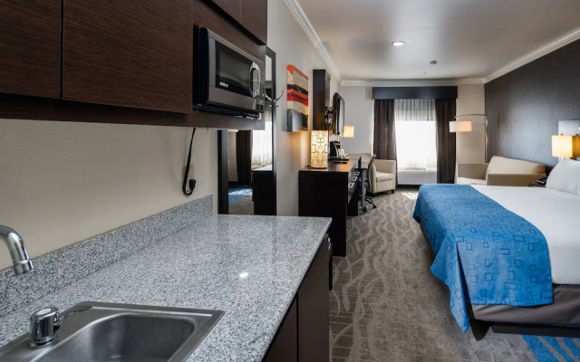 Standard Suite