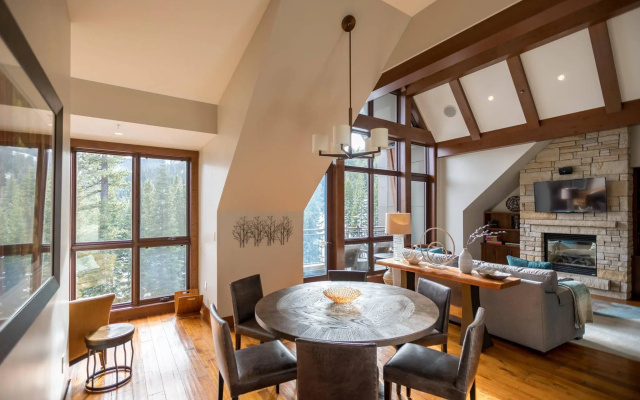 3 Bedrooms Standard room with mountain view